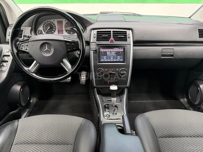 Mercedes B 180 2009, 148,000 km - 1.7 l - Bakı