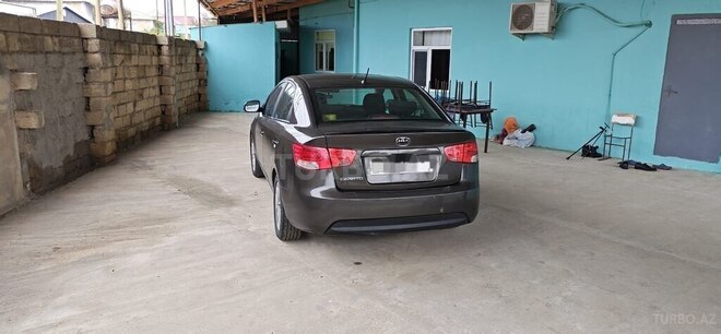 Kia Cerato 2010, 294,000 km - 1.6 l - Biləsuvar