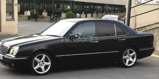 Mercedes E 270 2000, 284,249 km - 2.7 l - Bakı