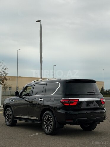 Nissan Patrol 2010, 300,000 km - 5.6 l - Bakı