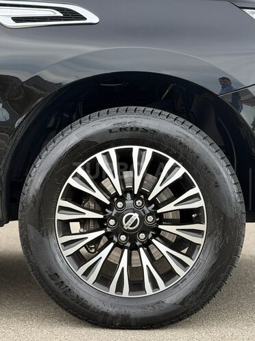 Nissan Patrol 2010, 300,000 km - 5.6 l - Bakı