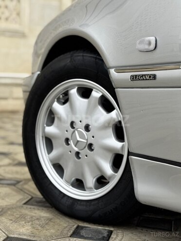 Mercedes C 220 1999, 311,000 km - 2.2 л - Saatlı