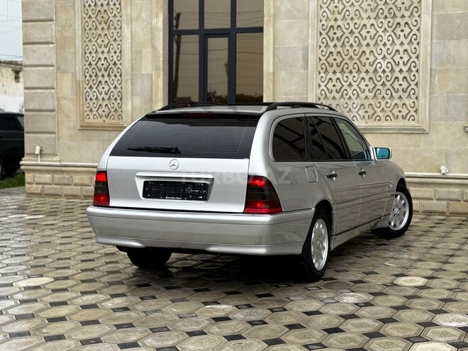 Mercedes C 220 1999, 311,000 km - 2.2 л - Saatlı