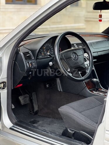 Mercedes C 220 1999, 311,000 km - 2.2 л - Saatlı