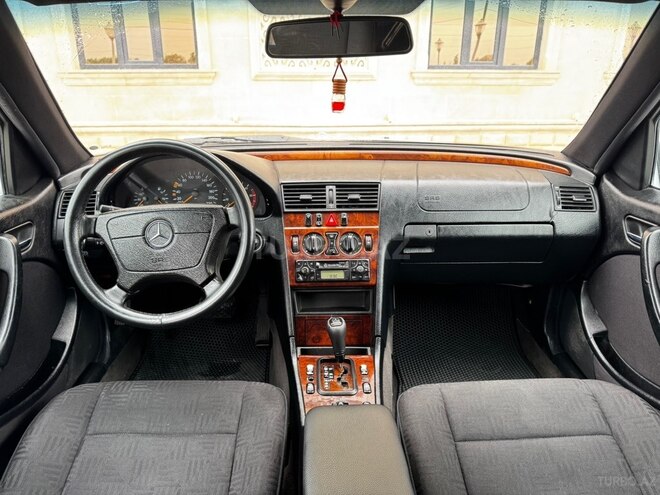 Mercedes C 220 1999, 311,000 km - 2.2 л - Saatlı