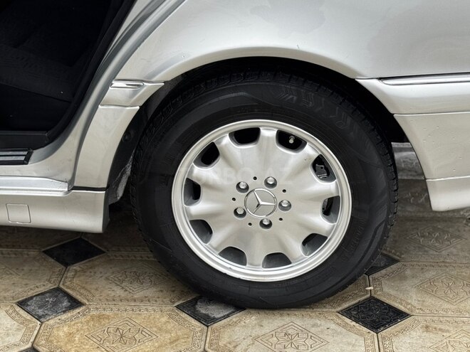Mercedes C 220 1999, 311,000 km - 2.2 л - Saatlı