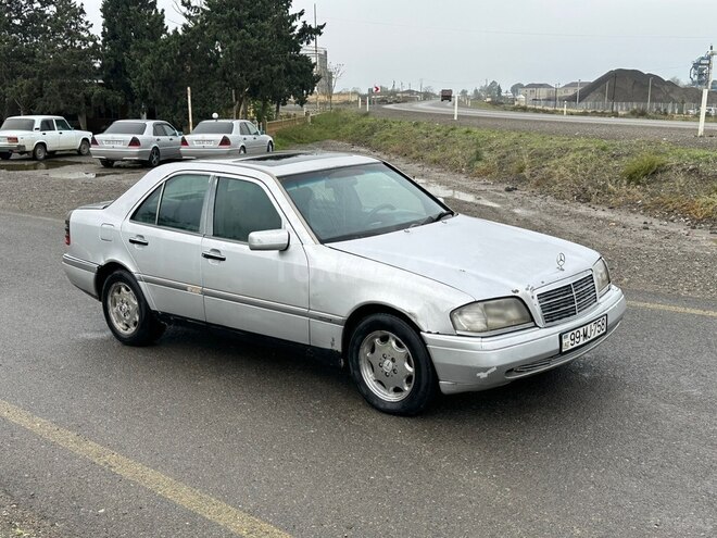 Mercedes C 250 1996, 350,000 km - 2.5 l - Salyan