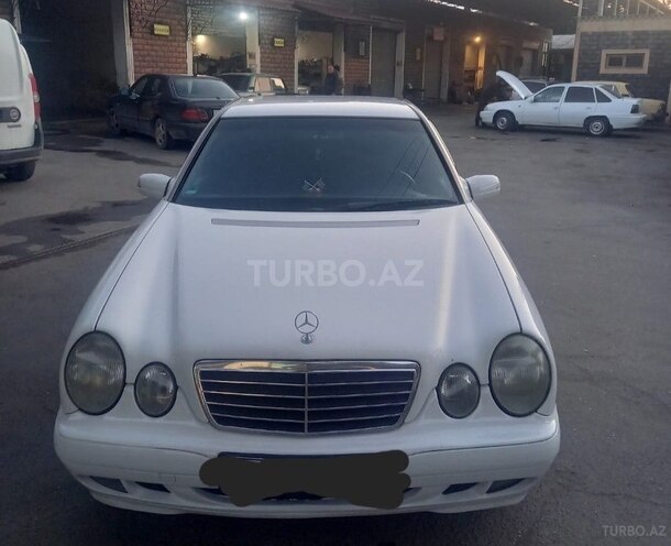 Mercedes E 220 2000, 481,000 km - 2.2 l - Gəncə