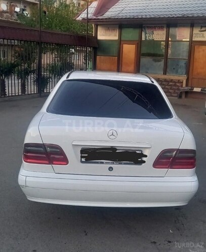 Mercedes E 220 2000, 481,000 km - 2.2 l - Gəncə