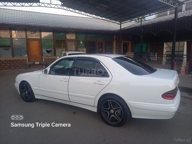 Mercedes E 220 2000, 481,000 km - 2.2 l - Gəncə