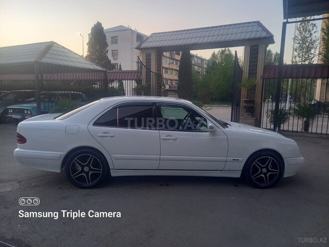 Mercedes E 220 2000, 481,000 km - 2.2 l - Gəncə