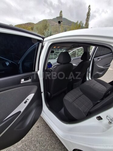 Hyundai Accent 2014, 241,000 km - 1.6 л - Şəki