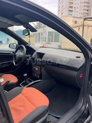 Opel Astra 2006, 280,000 km - 1.4 l - Bakı
