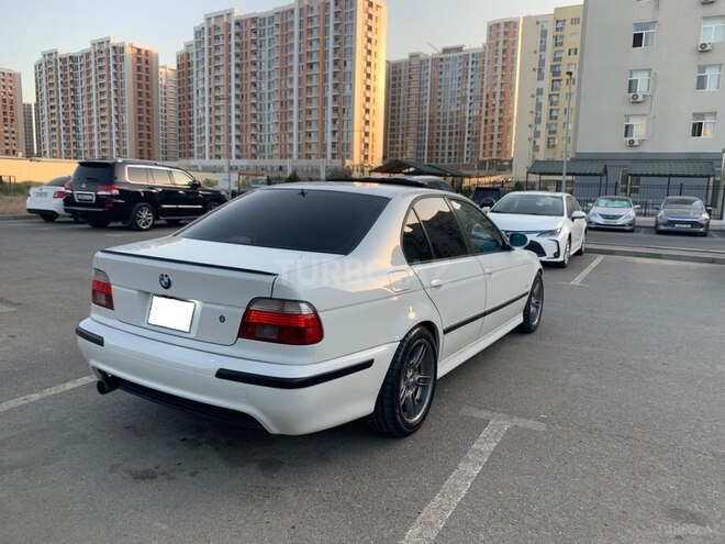 BMW 525 2002, 319,000 km - 2.5 л - Bakı