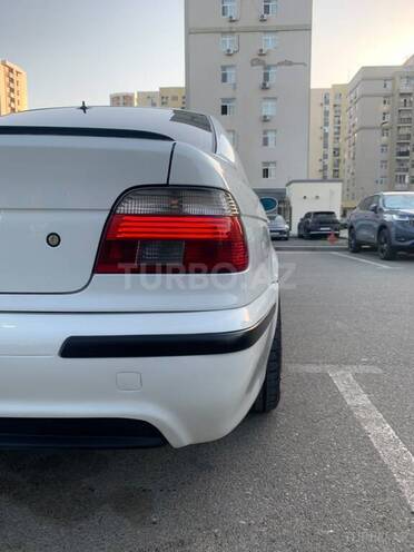 BMW 525 2002, 319,000 km - 2.5 л - Bakı
