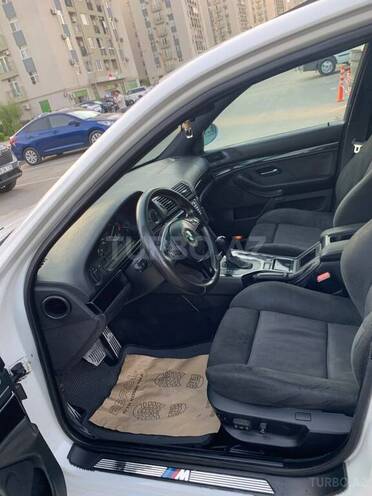 BMW 525 2002, 319,000 km - 2.5 л - Bakı