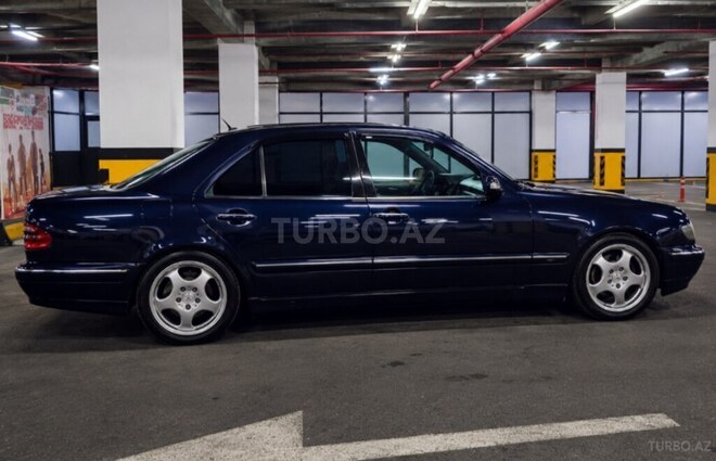 Mercedes E 270 1999, 495,436 km - 2.7 l - Gəncə