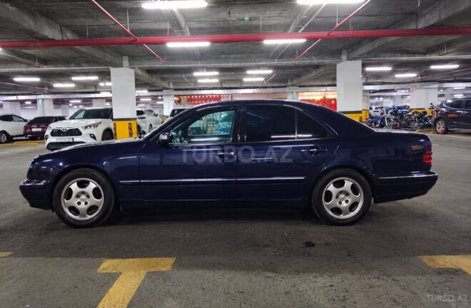 Mercedes E 270 1999, 495,436 km - 2.7 l - Gəncə