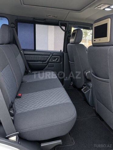 Mitsubishi Pajero 1993, 130,000 km - 2.5 l - Oğuz