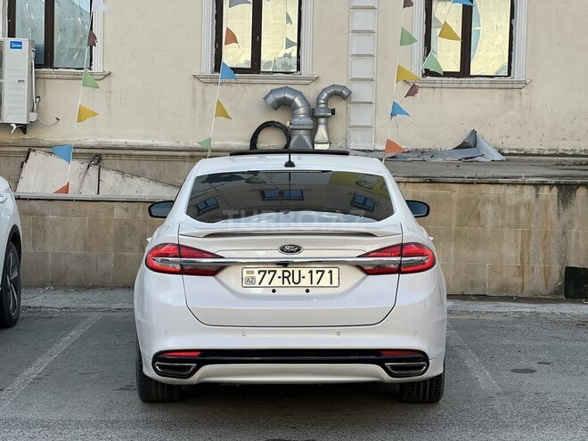 Ford Fusion (North America) 2018, 140,000 km - 2.0 l - Sumqayıt