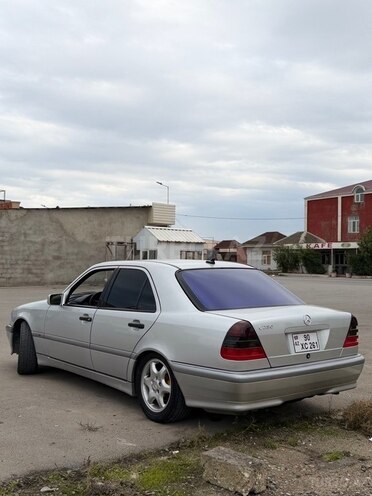 Mercedes C 230 2000, 272,776 km - 2.3 л - Bakı