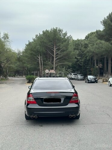 Mercedes E 320 2003, 269,000 km - 3.2 l - Sumqayıt