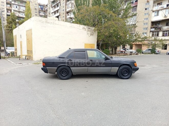 Mercedes 190 1990, 32,541 km - 2.0 л - Bakı