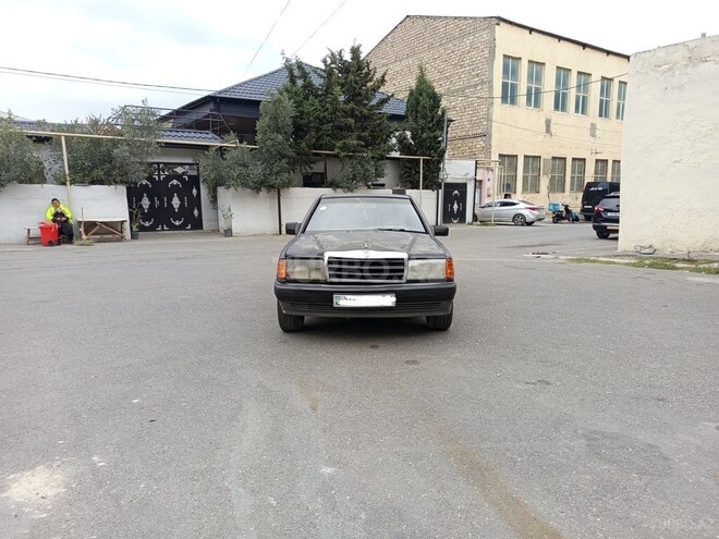 Mercedes 190 1990, 32,541 km - 2.0 л - Bakı