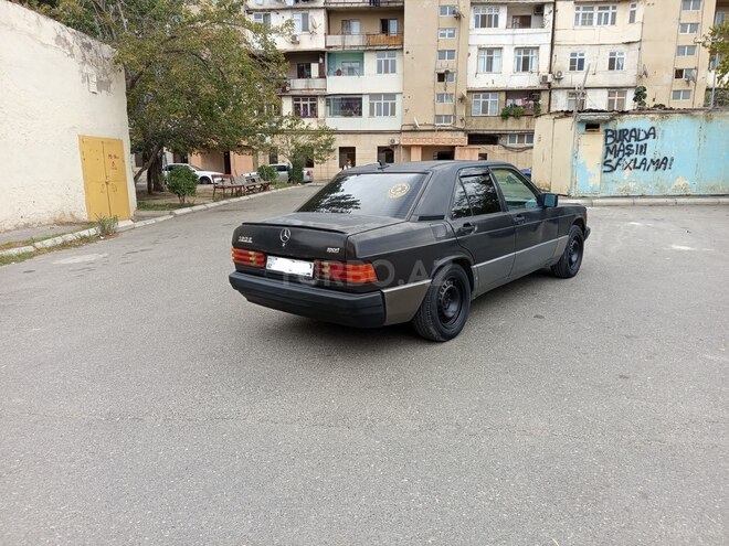 Mercedes 190 1990, 32,541 km - 2.0 л - Bakı
