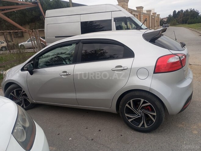 Kia Rio 2012, 200,000 km - 1.4 л - Bakı
