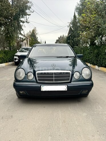 Mercedes E 220 1999, 370,550 km - 2.2 l - Bakı