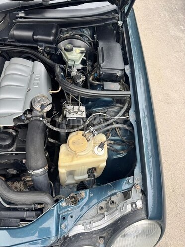 Mercedes E 220 1999, 370,550 km - 2.2 l - Bakı