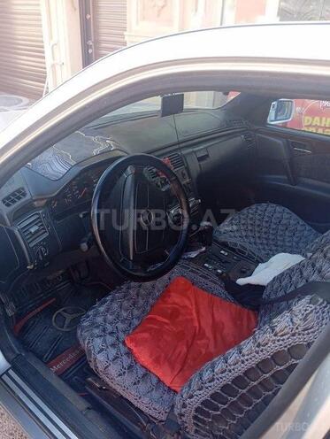 Mercedes E 220 1996, 700,000 km - 2.2 л - Bakı