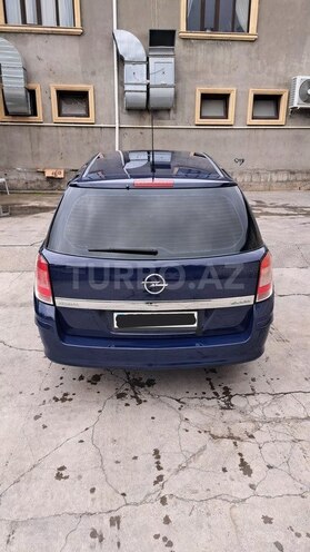Opel Astra 2010, 201,500 km - 1.4 l - Şəki
