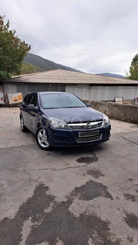 Opel Astra 2010, 201,500 km - 1.4 l - Şəki