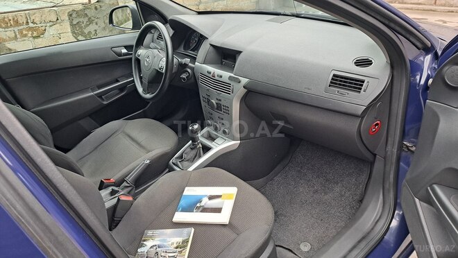 Opel Astra 2010, 201,500 km - 1.4 l - Şəki