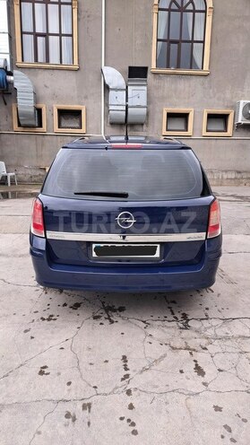 Opel Astra 2010, 201,500 km - 1.4 l - Şəki