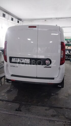 Fiat Doblo 2015, 178,500 km - 1.3 л - Bakı
