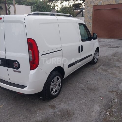 Fiat Doblo 2015, 178,500 km - 1.3 л - Bakı