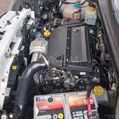 Fiat Doblo 2015, 178,500 km - 1.3 л - Bakı