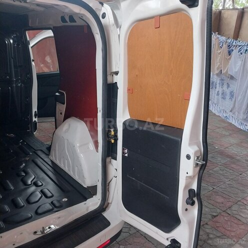 Fiat Doblo 2015, 178,500 km - 1.3 л - Bakı