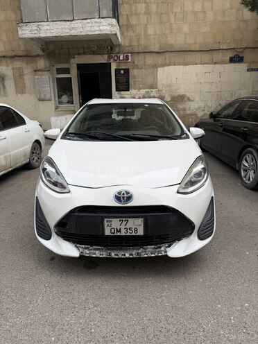Toyota Aqua 2017, 140,000 km - 1.5 l - Bakı