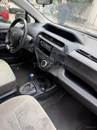 Toyota Aqua 2017, 140,000 km - 1.5 l - Bakı