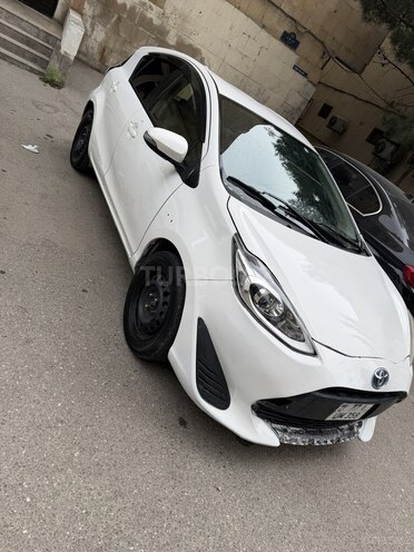 Toyota Aqua 2017, 140,000 km - 1.5 l - Bakı
