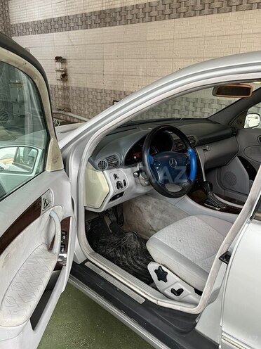 Mercedes C 200 2002, 380,000 km - 2.2 л - Bakı