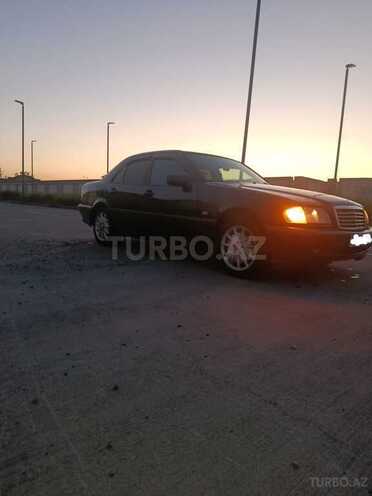 Mercedes C 220 2000, 295,000 km - 2.2 l - Bakı