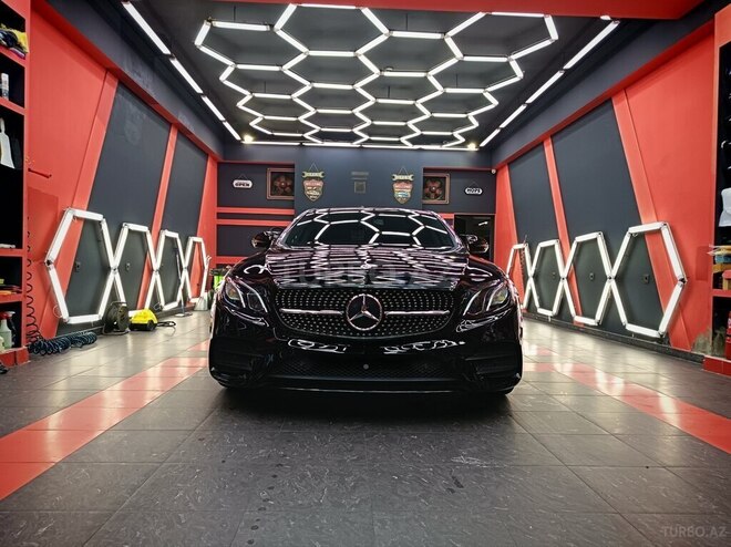 Mercedes E 300