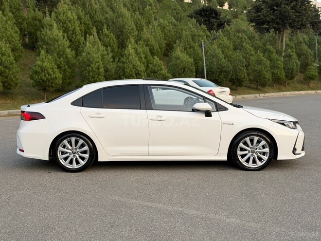 Toyota Corolla 2023, 22,500 km - 1.8 л - Bakı