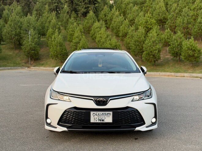 Toyota Corolla 2023, 22,500 km - 1.8 л - Bakı