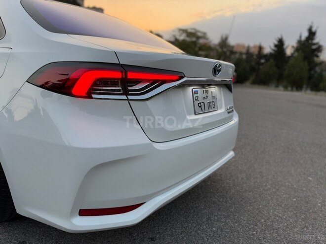 Toyota Corolla 2023, 22,500 km - 1.8 л - Bakı